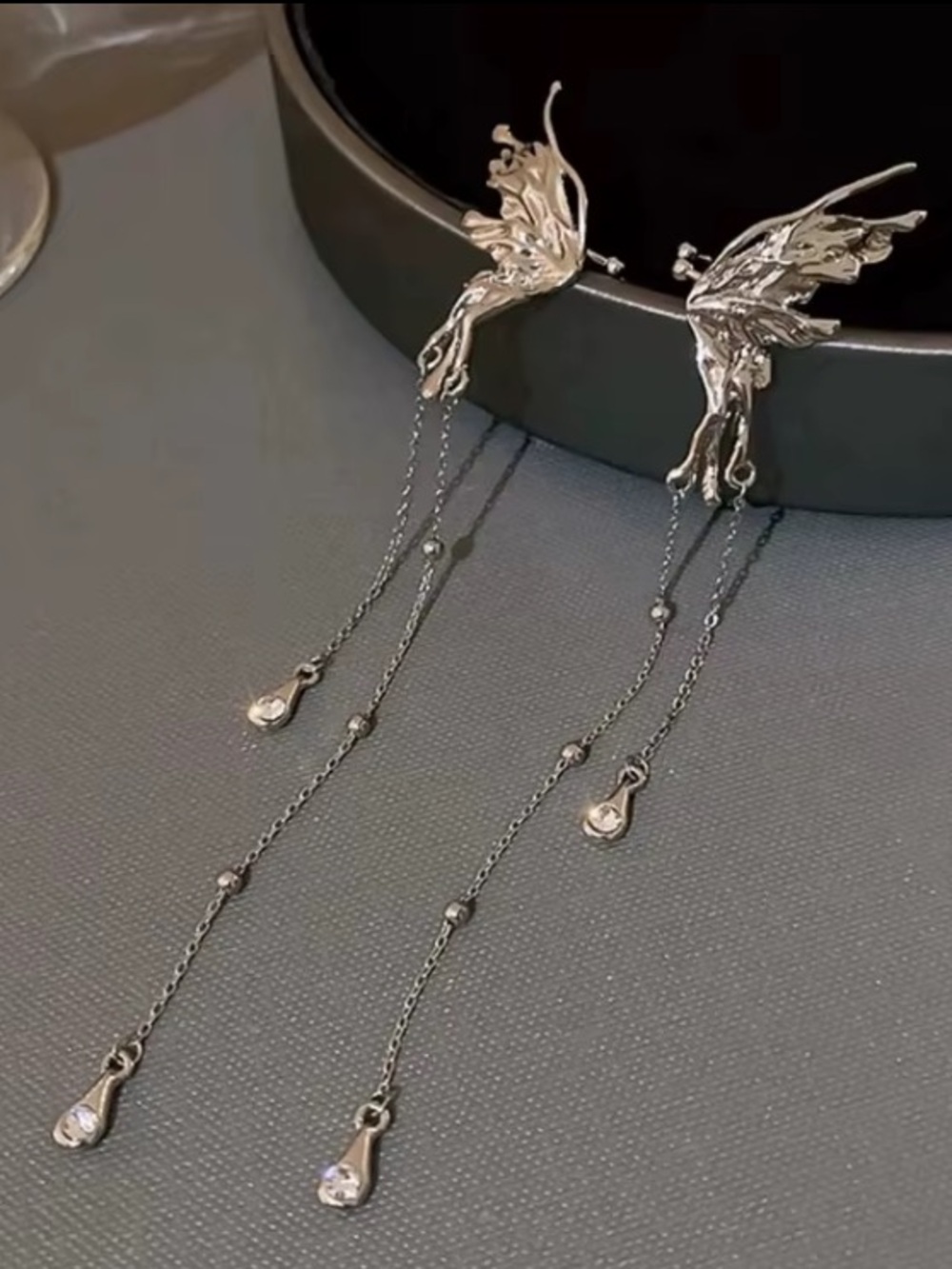 ***NEW Trendy Ethereal Chic Crystel Ear Cuff Versatile Butterfly Drop Earrings